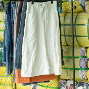 SH05 Ropa <span class=keywords><strong>de</strong></span> Verano Usada para Mujer en Oferta, Vestidos <span class=keywords><strong>de</strong></span> Segunda Mano/<span class=keywords><strong>Pantalones</strong></span> Anchos Casuales/Camisetas/Shorts en Stock - Product Image 1