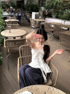 Ensemble chemisier à col rond et pantalon droit blanc, échantillon disponible, sans manches, mélange de coton + tissage teint en fil - Product Image 6