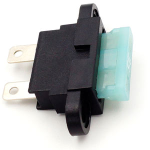 Portafusibili da Pannello 15 Amp per Automotive, Dimensioni Medie, per Fusibili a Lama <span class=keywords><strong>PCB</strong></span> con Copertura in Plastica - Product Image 5