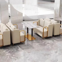 Ensemble de meubles de salle à manger écologiques pour hôtel, restaurant, salon, bar à domicile : banquette, table en similicuir et plateau en faux marbre, chaises et canapés