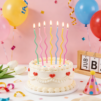 Bougies d'anniversaire en spirale torsadées longues et colorées en forme de vague pour la décoration de gâteaux d'anniversaire et de fêtes (vente en gros)