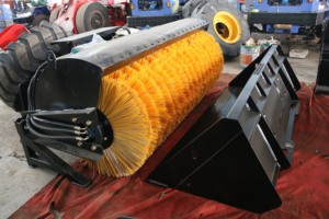 Trung Quốc Hengtian TY323 Hot Bán CE Phê Duyệt Nhỏ Loader Skid Chỉ Đạo Đường Tuyết Quét - Product Image 5