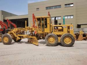 Cat 140G Cummins Engine Motor Grader Pump Potencia de precisión inigualable Ofrece un control de eficiencia de rendimiento de clasificación superior - Product Image 4