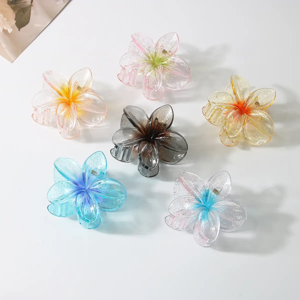 New Arrivals Transparent Flower Shape Hair Claw Clips 8cm Plastic Hair Clip For Women Girls