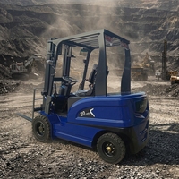 Nouveau chariot élévateur électrique tout-terrain Jichuan à quatre roues motrices CPD20/CPD25 2000KG/2500KG avec pneus pleins, mât monophasé et déplaceur latéral