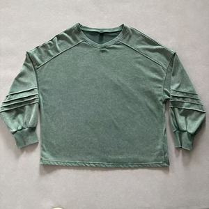 T-shirt décontracté pour <span class=keywords><strong>homme</strong></span> en coton vert à col en V, manches longues froncées, coupe courte, effet <span class=keywords><strong>vintage</strong></span> délavé - Product Image 1