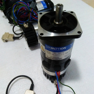 มอเตอร์เซอร์โว Sanyo รุ่น T730-112E59, ไดรเวอร์เซอร์โวมอเตอร์ CD รุ่น T730-112E59 มีสินค้าในสต็อก - Product Image 1