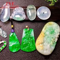 Un Type Jade Vert Dragon Marque Jaune Jadéite Guan Gong Bouddha Guanyin Chou Pendentif Jade Brave Troop Paysage Pendentif