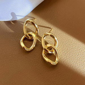 Orecchini a Lampadario E2194 in Lega di Zinco Placcata Oro, Gioielli Unisex alla Moda - Product Image 4