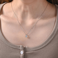 Collier pendentif solitaire rond en moissanite 1 carat, testé au testeur de diamants, en argent sterling 925, à 4 griffes et double attache, bijoux pour femme