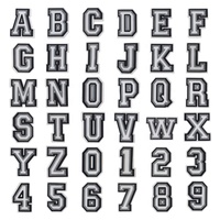 Breloques de chaussures en forme de lettres pour chaussures en PVC, chiffres, alphabet, personnages, épingles DIY pour garçons, filles, adolescents