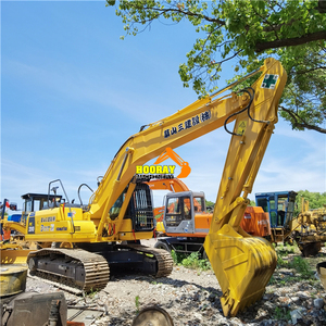 รถขุดไฮดรอลิกแบบตีนตะขาบ Komatsu PC200-8 มือสอง น้ำหนักใช้งาน 20000 กก. ชั่วโมงการทำงานน้อย พร้อมใช้งาน ปั๊มไฮดรอลิก - Product Image 2