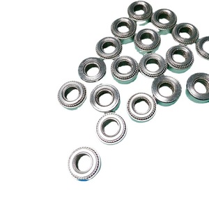 Pièces usinées CNC, tiges métalliques à tête hexagonale pour applications industrielles, diamètre max. 1 mm, tolérances personnalisables - Product Image 4