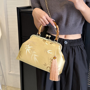 Chinese Style Shell Bag Bamboo Handle Green Leaf Pattern Chain Tassel Crossbody Bag For Women - Product Image 3