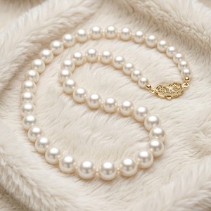 Collares de perlas redondas con cierre de corazón chapado en oro, venta al por mayor OEM/ODM, joyería elegante para uso diario para mujeres. - Product Image 2