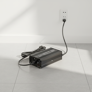Scooter de vélo électrique entièrement automatique 29.4 Volt 10A <span class=keywords><strong>Hoverboard</strong></span> <span class=keywords><strong>chargeur</strong></span> de batterie au Lithium pour batterie Li-ion 7S <span class=keywords><strong>24V</strong></span> - Product Image 2