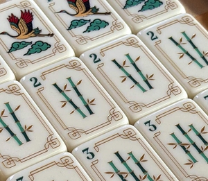 Juego de Fichas de Mahjong Americano Modern Sunday Gold <span class=keywords><strong>para</strong></span> 4 Jugadores, Color Amarillo Cúrcuma, Acrílico, Duradero y Portátil - Product Image 3