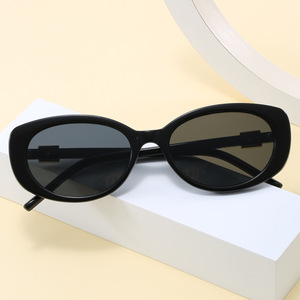 Lunettes de soleil œil de chat pour femmes, monture intégrale, protection UV400, nouveau style 2025 - Product Image 1