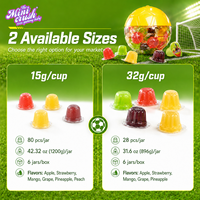 Pot de gelée multi-saveurs en forme de ballon de football, coupes de pudding moelleux assorties pour les soirées de sport et les fêtes.