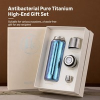 Bouteille Isotherme Portable en Titane Pur avec Couvercle Magnétique, Rainurée, Multicolore, pour Infuseur à Thé et Café, Idéale pour le Bureau ou comme Cadeau d'Affaires