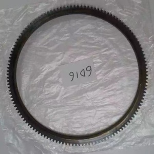 Pièces d'excavatrice 6D16 6D31 6D34 4D95 6D95 6D114 6D102 Volant moteur avec couronne dentée 6206-31-4790 6741-31-4180 6204-31-4192 129900-21600 - Product Image 4