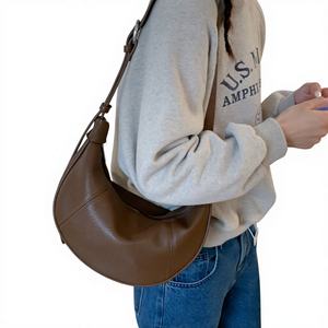 Bolso de Hombro Estilo Coreano Casual para Mujer, Invierno 2025, Nuevo, Moderno, Combinable con Todo, Inspirado en Instagram, Color Sólido, Estilista - Product Image 1