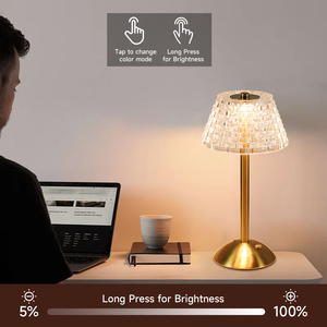 <span class=keywords><strong>Lampade</strong></span> <span class=keywords><strong>da</strong></span> <span class=keywords><strong>Tavolo</strong></span> LED di Lusso con Controllo Touch - Luce Notturna Ricaricabile Senza Fili con 3 Colori Dimmerabili per Arredamento Moderno, Portatile - Product Image 6