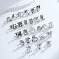 Broche Initiale Lettre Alphabet Vierge Argentée, Épingle de Revers en Métal Personnalisée avec Placage Papillon, Cadeau d'Affaires Moderne