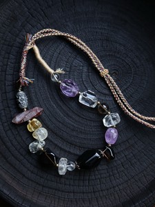 Collier ras du cou unique en cristal irrégulier, pierres précieuses naturelles fumées et claires mélangées, argent antique 925, nouveau bijou artisanal chinois - Product Image 1