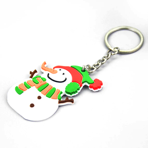 <span class=keywords><strong>Porte</strong></span>-clés mousqueton personnalisé 3D de haute qualité 2023, écologique et durable, en caoutchouc découpé <span class=keywords><strong>Dacia</strong></span>, motif de Noël de dessin animé - Product Image 3