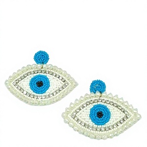 Boucles d'oreilles clous ananas perlées roses pour femme, plaqué or, bijoux fantaisie en forme de fruit, accessoire de mode pour mariage - Product Image 3