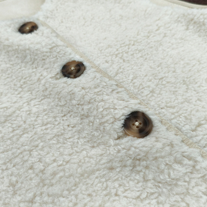 Gilet en <span class=keywords><strong>polaire</strong></span> Teddy pour <span class=keywords><strong>femme</strong></span> - Gilet chaud en sherpa avec boutons, veste d'hiver <span class=keywords><strong>sans</strong></span> manches décontractée - Logo personnalisé - Product Image 4