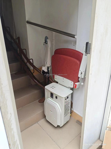 Monte-escalier électrique pliable à domicile, silencieux, pour <span class=keywords><strong>personnes</strong></span> à mobilité réduite : <span class=keywords><strong>dessin</strong></span> libre au trait. - Product Image 2