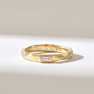 Anillo de boda de oro macizo de 14k y 18k con diamantes de corte esmeralda cultivados en laboratorio con certificado IGI CVD HPHT para mujer - Product Image 1