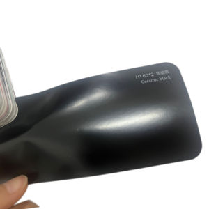 Rollo de película de laminación de vinilo de liberación de aire antiarañazos negro satinado <span class=keywords><strong>mate</strong></span> PPF de <span class=keywords><strong>PVC</strong></span> PET, revestimiento de pegatina para envoltura de carrocería de coche - Product Image 6