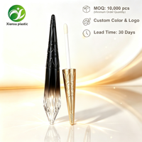 Tube de brillant à lèvres vide de luxe avec pendentif en cristal dégradé noir/doré, emballage cosmétique personnalisé en plastique avec bouchon à vis, vente en gros