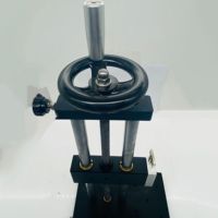 Plateforme de mesure de la rugosité de surface pour fixer la sonde