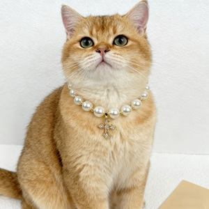 Collar de Perlas Barrocas de Lujo con Cruz de Cristal, Elegante Gargantilla para Gatos, Joyería Vintage Brillante para Perros Pequeños - Product Image 2