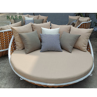 Meubles de plage en rotin bord de mer extérieur ensemble chaise longue avec coussins et table de repos