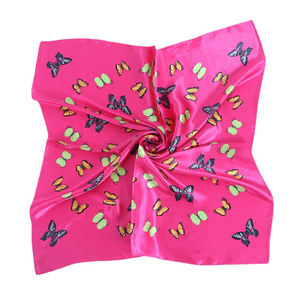 女性用ポリエステル生地サテン生地蝶柄スカーフ - Product Image 3