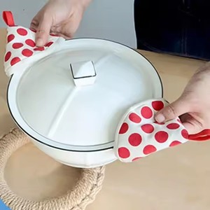 Tam Giác Phim Hoạt Hình Dễ Thương Nồi Chủ Sở Hữu Lò Nướng Nhà Bếp Găng Tay Mũ Chịu Nhiệt Dot Hat Nồi Chống Scalding Và Lò Găng Tay Găng Tay Cho Xử Lý - Product Image 5