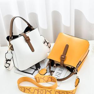 <span class=keywords><strong>Sac</strong></span> à bandoulière à fermeture éclair en PU pour femmes Styles <span class=keywords><strong>de</strong></span> transport polyvalents Intérieur spacieux Color-Block Chic Parfait pour les déplacements quotidiens ou les sorties - Product Image 3
