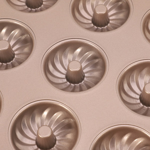 Spiral 9-Cavity Cake Mold Non-Stick Baking Pan For Home Oven Use - Product Image 1