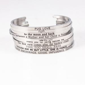 Brazalete de moda de acero inoxidable inspirador Diseño abierto C con cita grabada "She Believed She Could so She Did" - Product Image 3