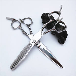 Ciseaux de coiffure professionnels 62 mm en acier inoxydable pour droitiers, ciseaux à effiler pour salon de beauté, épaisseur personnalisable C23 - Product Image 4