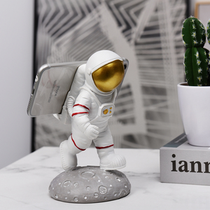 Résine faite à la main astronaute maison décor drôle Spaceman <span class=keywords><strong>Figurine</strong></span> intérieur portable support <span class=keywords><strong>de</strong></span> téléphone portable support pour Table - Product Image 5