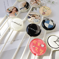 Sucettes personnalisées avec logo d'entreprise, texture dure, saveur sucrée, décorations de musée, ingrédients certifiés Halal, sucre