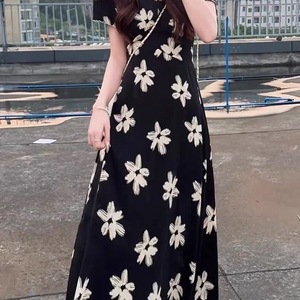 French Style Floral Black Dress V Neck Short Sleeve A Line Long Skirt For Beach Vacation Summer Casual Wear - Product Image 3