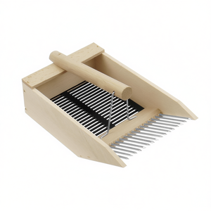 Recolector de Bayas No. 248, Herramienta Manual de Madera para la Cosecha de Bayas en el Jardín - Product Image 2