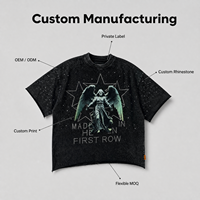 Kaos oblong pria OEM ODM dengan sablon bintang, aksen rhinestones, kerah kru, ukuran besar, lengan pendek, dua sisi, custom logo.